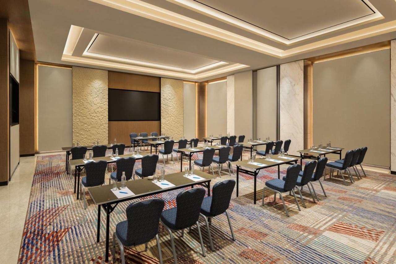 Fairfield By Marriott Mumbai International Airport Hotel Екстериор снимка